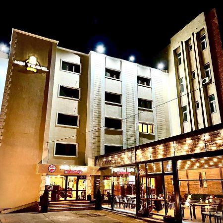 MBI Travel Inn Craiova Esterno foto